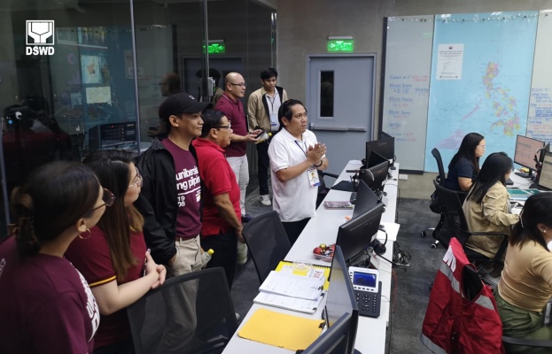 The Public Administration students from different agencies during the tour Disaster Response Command Center.